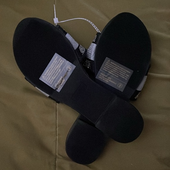 Chic Top Moda NWT Rhinestone ST. BARTS Slip-On Flat SANDALS size 7 - Picture 9 of 10